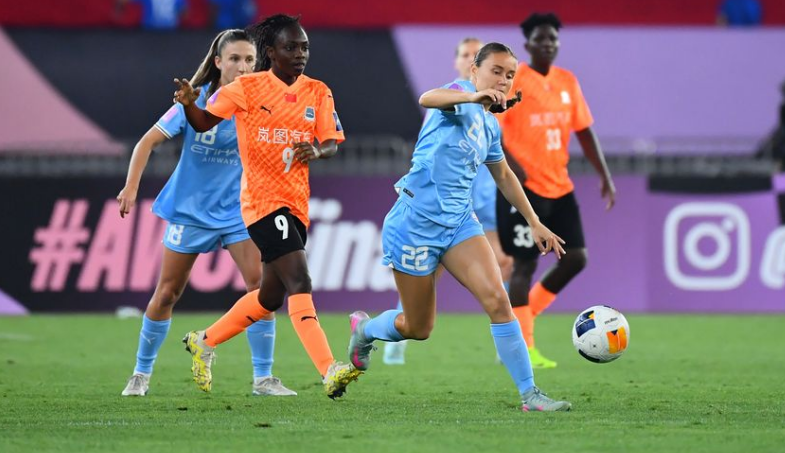 开云下载-🚨墨尔本城女足加时赛两度逃点，武汉车谷江大屡遭争议判罚