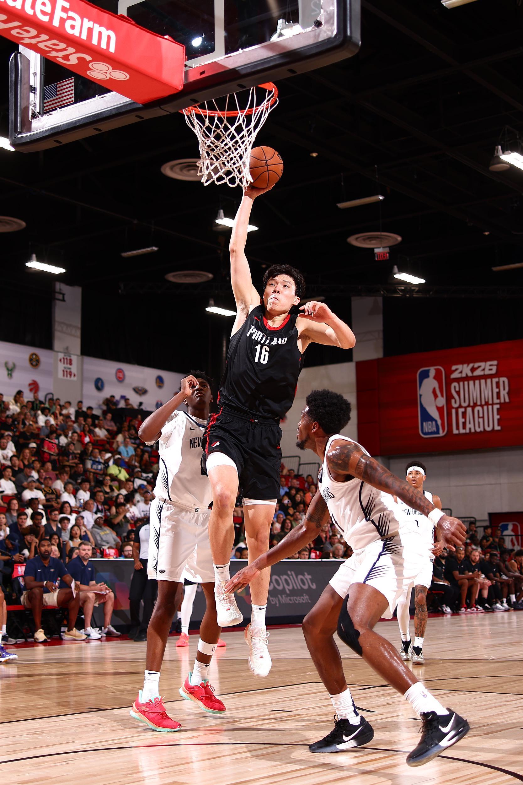 开云平台-青岛队记：杨瀚森比赛越打&amp;amp;开拓者就越开心，等于首轮16顺位得战术核心